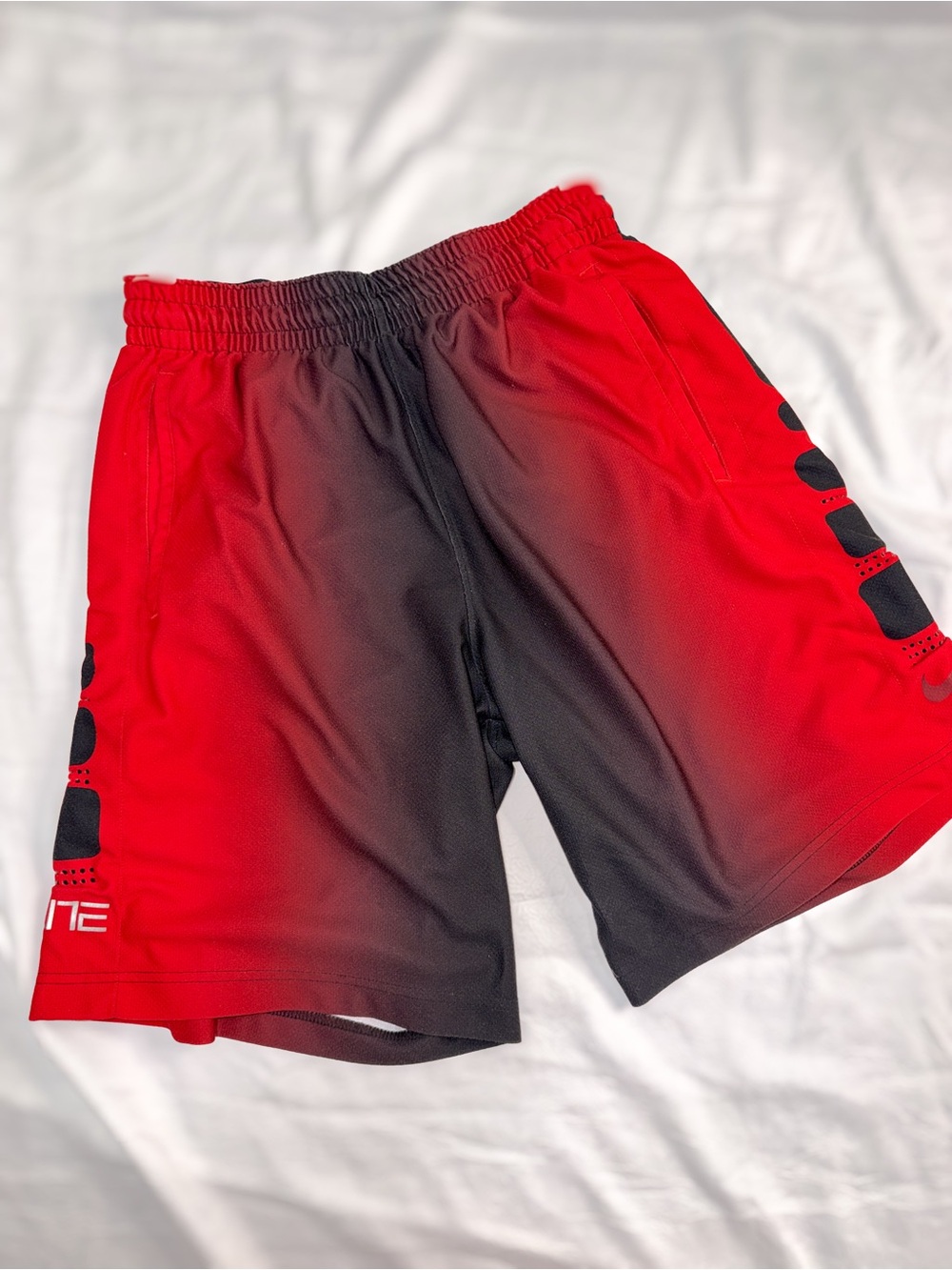 Nike Men's Basketball Shorts Red Black Gradient Medium Athletic Shorts